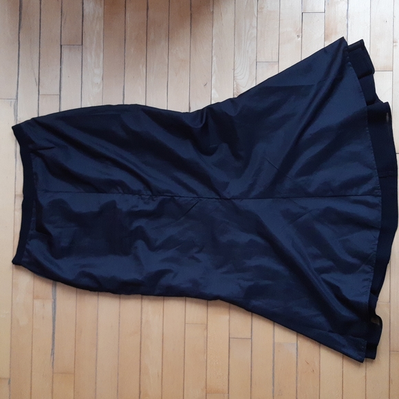 LAURA Crepe Maxi Skirt - Picture 10 of 11